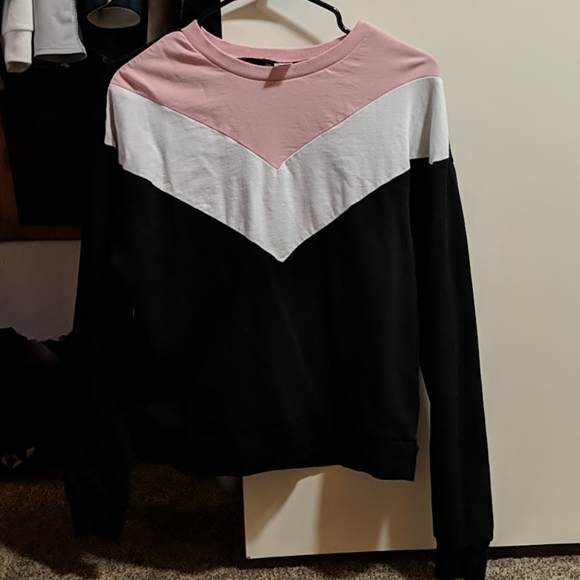 Sweatshirt - Picture 1 of 1